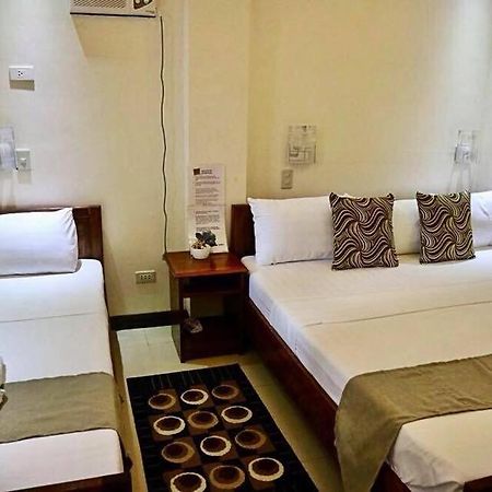 Relucio Traveller'S Pension El Nido Bagian luar foto